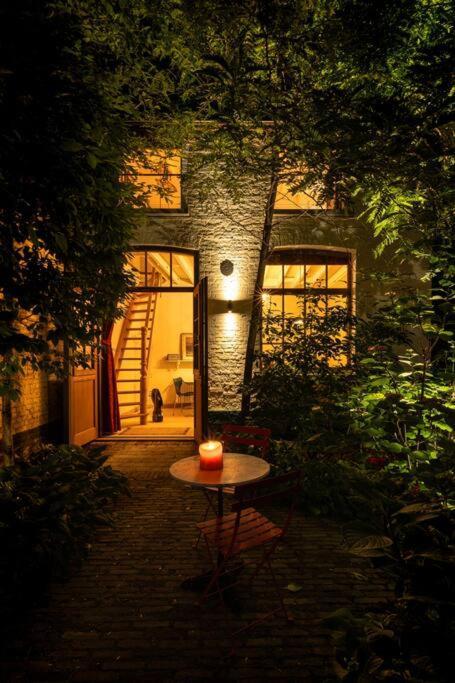 Willa Carriage House In Quiet Ecological Garden Antwerpia Zewnętrze zdjęcie